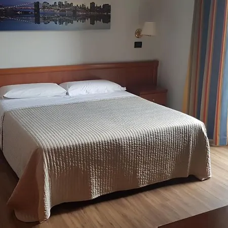 Hotel Alpi 3*