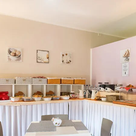 Ξενοδοχείο Alpi 3*