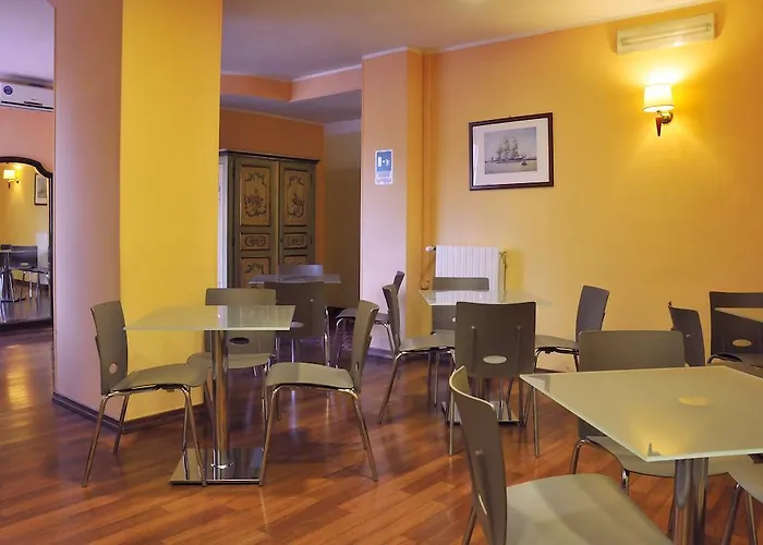 Alpi Hotel